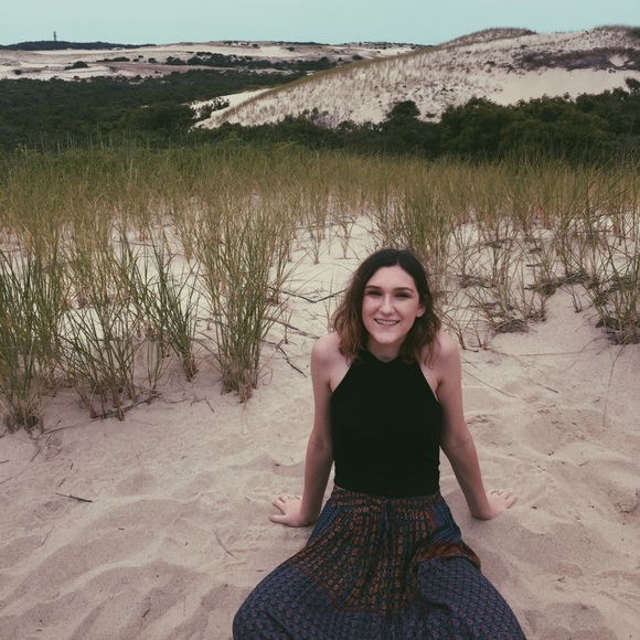 Meet your Posher, Sarah - Picture 1 of 1